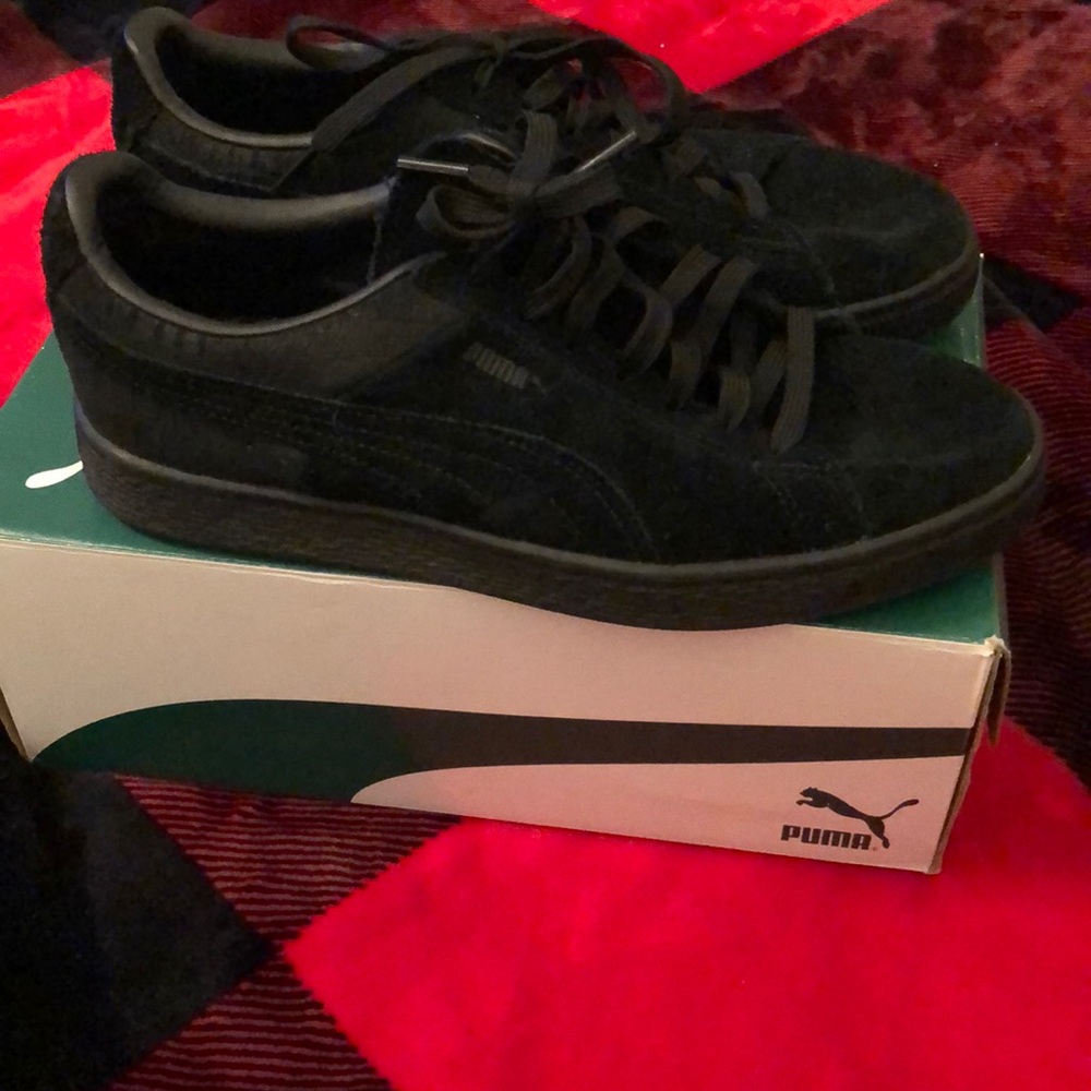 Black pumas